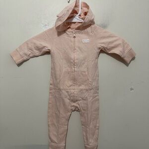 Kith Light Hooded Baby bodysuit One Piece Size 6 Months